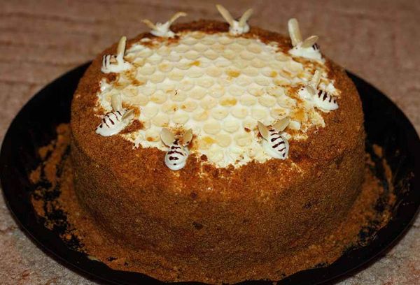 Торт с пчелками