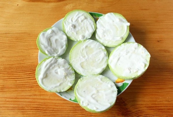 «Жареные» кабачки с чесноком и майонезом 2
